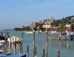 Passignano sul Trasimeno vista dal lago