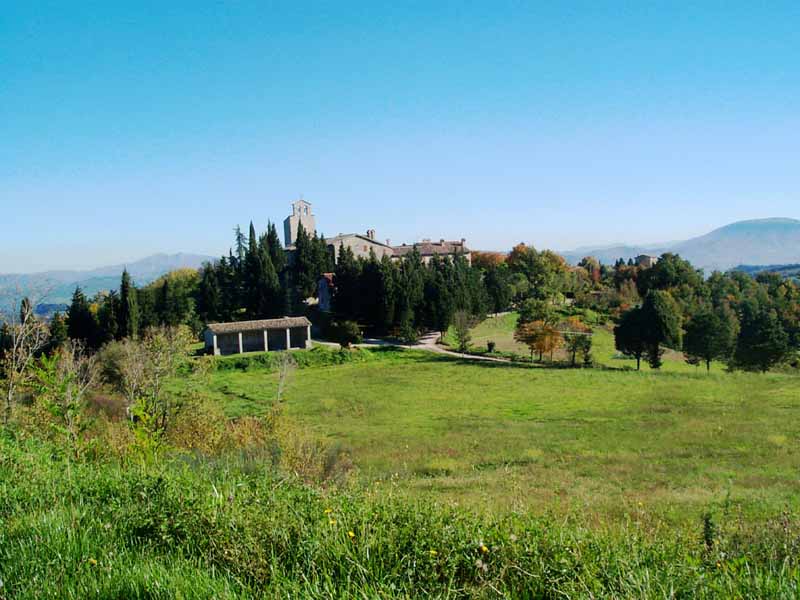 Sfondi panorama dell'Umbria - Chiesa