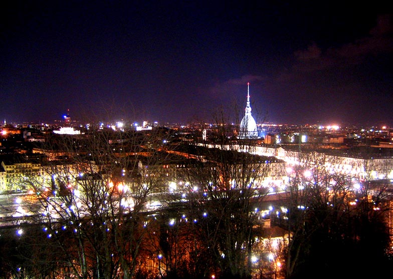 Torino by night